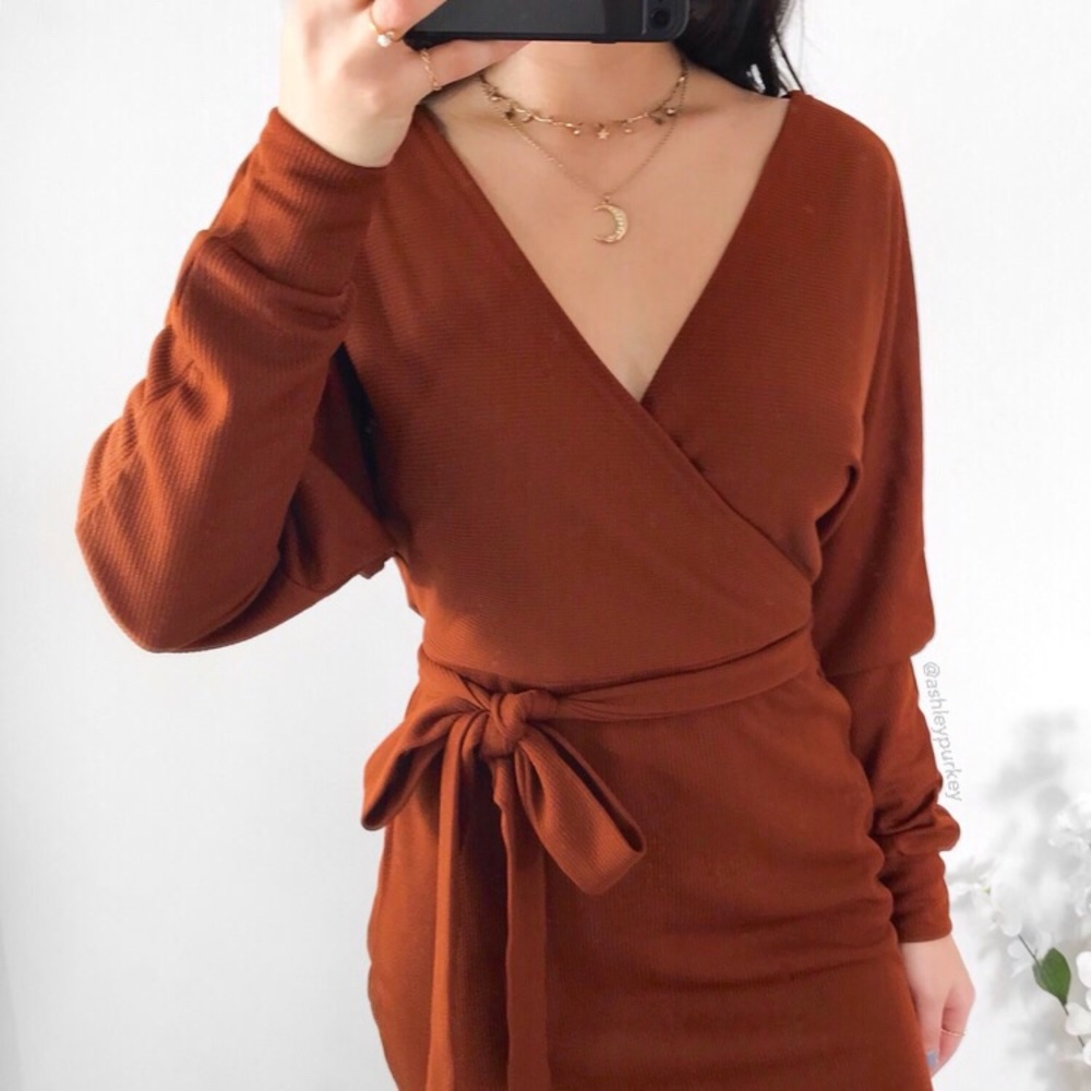 ❤️SALE❤️ Soft cozy orange brown wrap bodycon dress - Picture 2 of 3